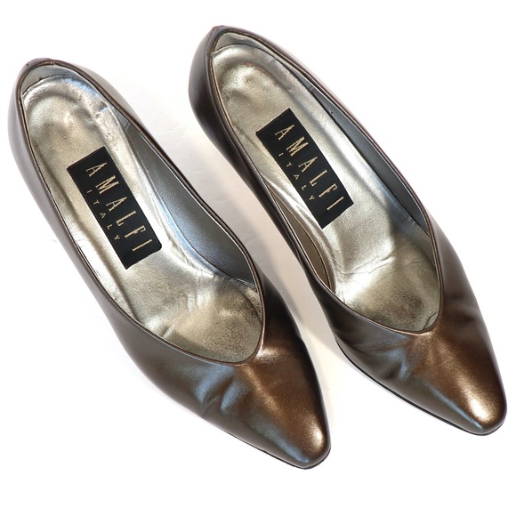 Vintage mid-heel Amalfi 'Vania' pumps in Old Gold - Picture 6 of 13